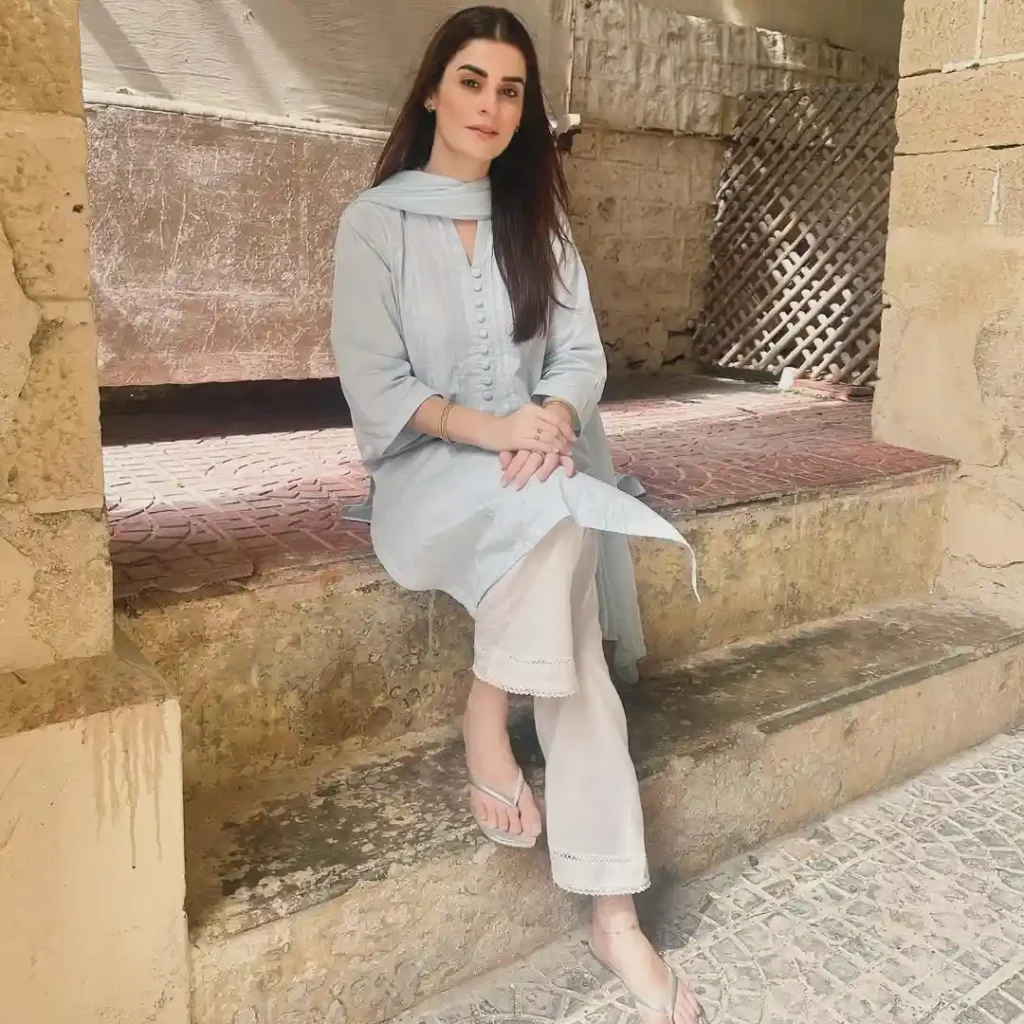 Amna Malik Regarding Fake Friendships in The Showbiz Industry