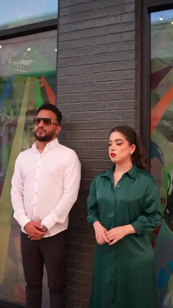 Arisha Razi Khan Lovely Pictures With Your Husband