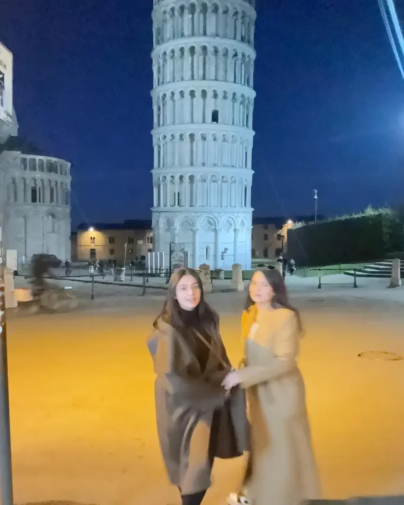 Gorgeous Pictures from Durefishan Saleem's Trip to Italy