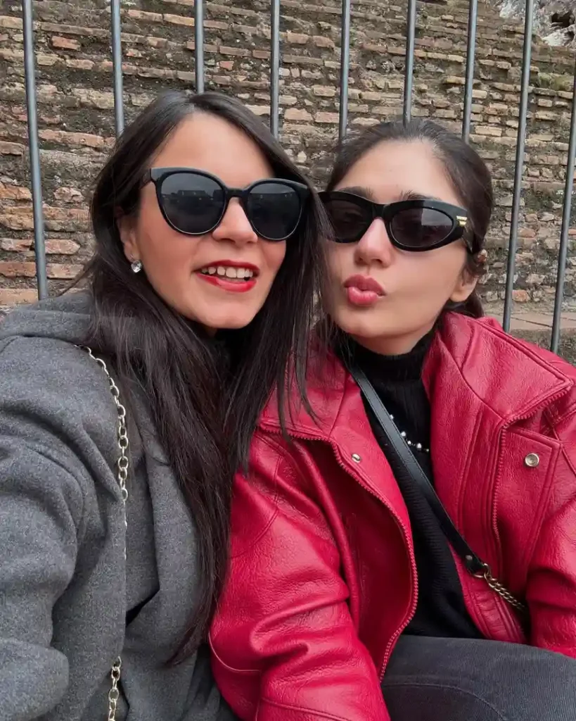 Gorgeous Pictures from Durefishan Saleem's Trip to Italy