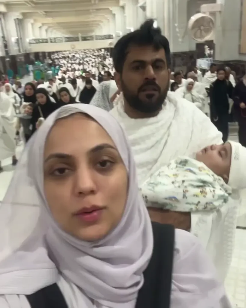 Maryam Noor Does The Umrah With Her Husband And Infant