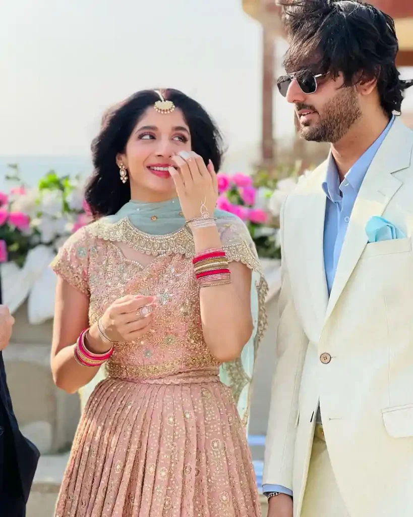 Mawra Hocane Posts Bts Pictures With Zaviyar Nauman Ijaz & Ameer Gillani