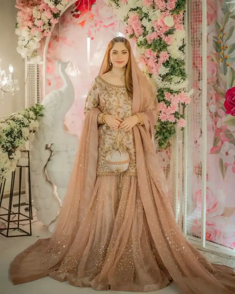 Neelam Muneer Posts Pictures From Her Dua E Khair