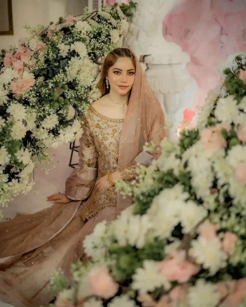 Neelam Muneer Posts Pictures From Her Dua E Khair