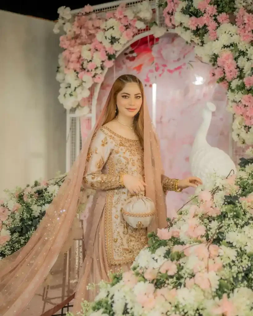 Neelam Muneer Posts Pictures From Her Dua E Khair
