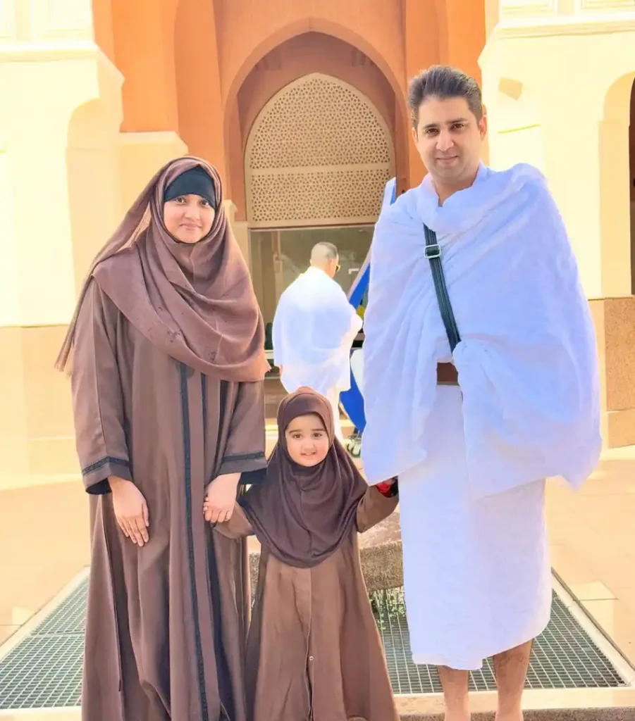 Pictures Of Kiran Tabeir From A Family Trip To Umrah