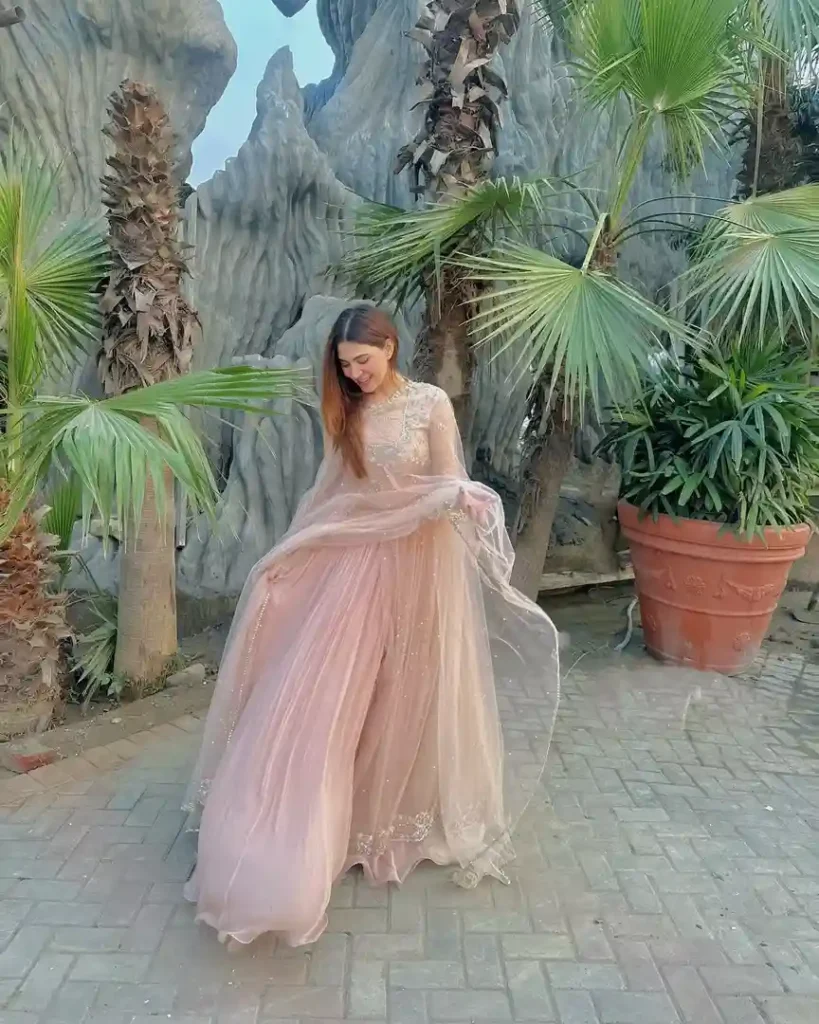 Pictures Of Naimal Khawar From A Friend's Wedding In Lahore