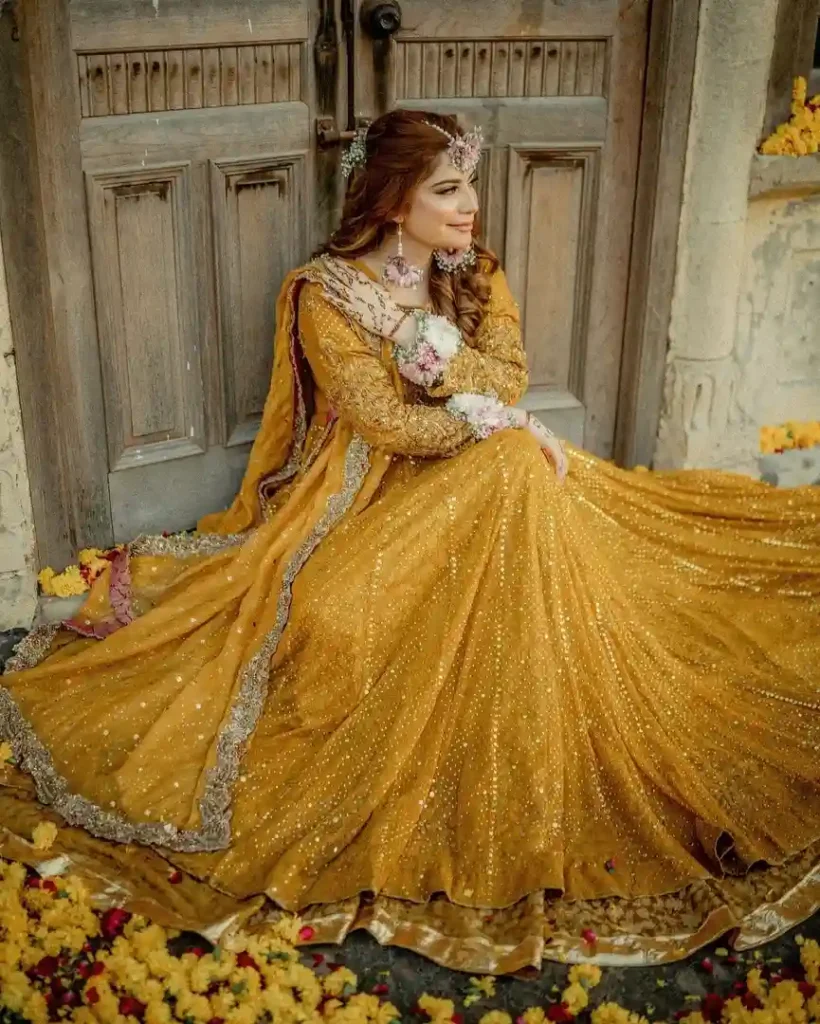 Pictures Of Neelam Muneer Mayon