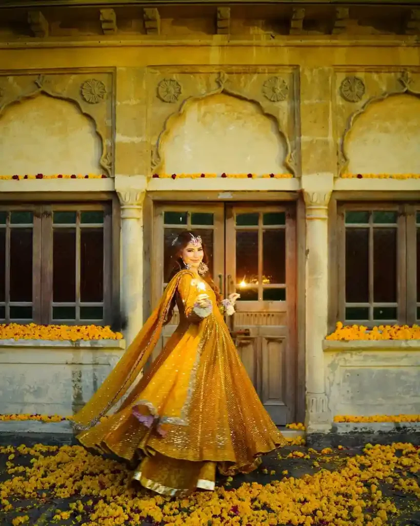 Pictures Of Neelam Muneer Mayon