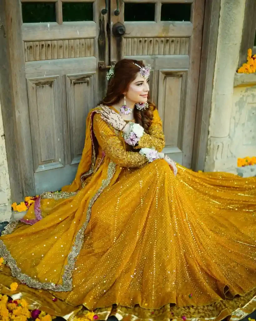 Pictures Of Neelam Muneer Mayon