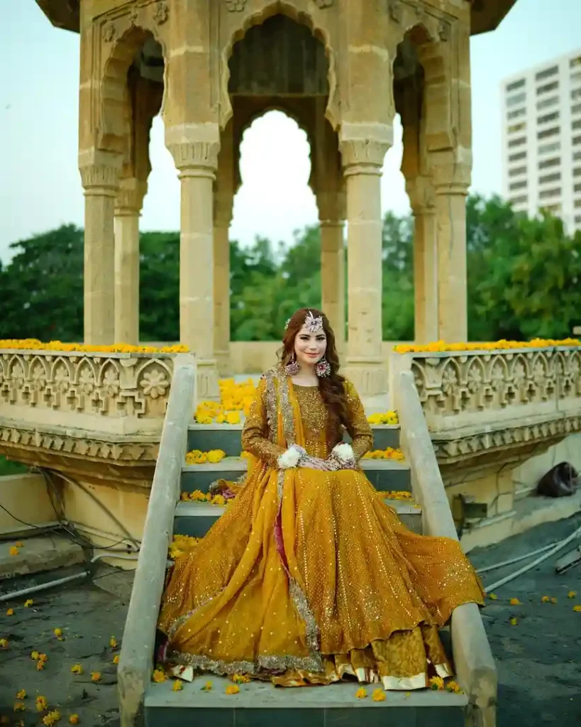 Pictures Of Neelam Muneer Mayon