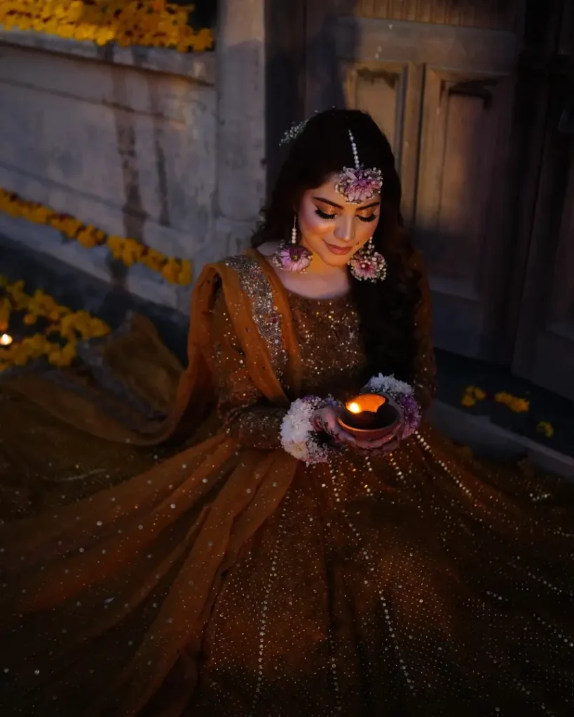 Pictures Of Neelam Muneer Mayon