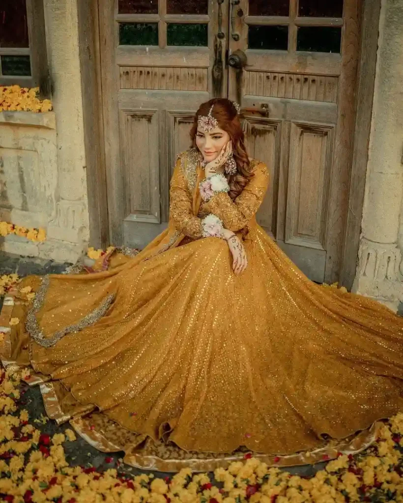 Pictures Of Neelam Muneer Mayon