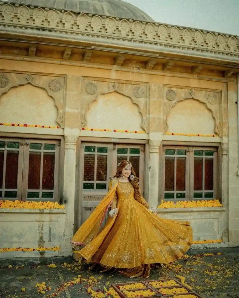 Pictures Of Neelam Muneer Mayon