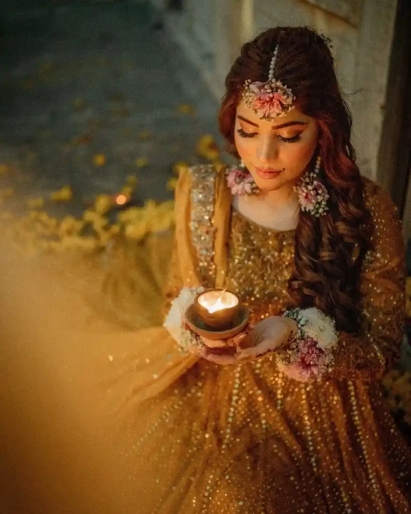 Pictures Of Neelam Muneer Mayon