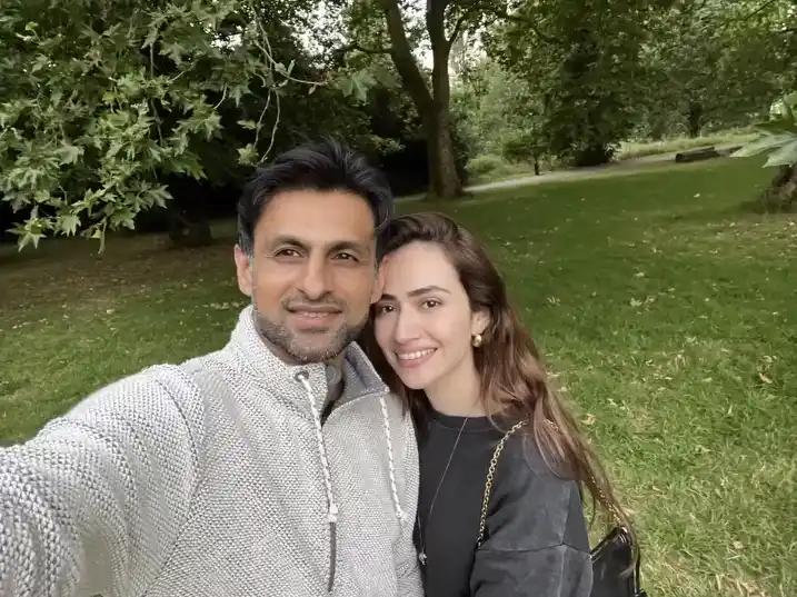 Sana Javed & Shoaib Malik Celebrate Their First Wedding Anniversary