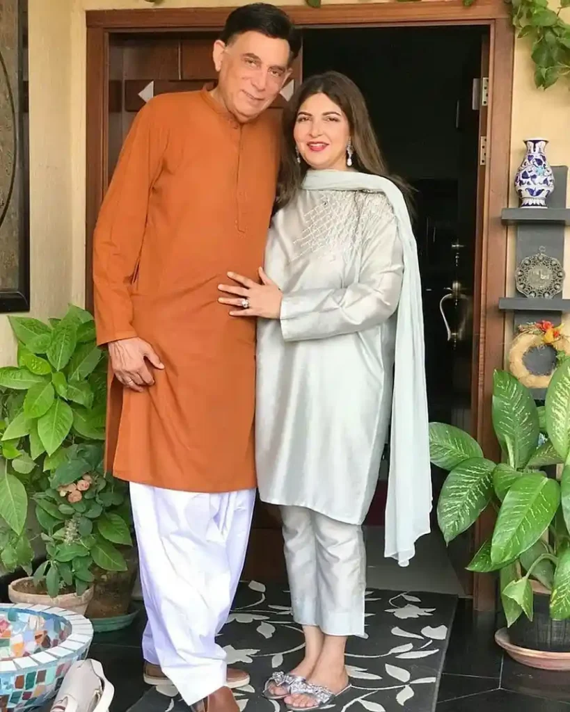 Shagufta Ejaz Post Emotional Moments Visiting Late Husband