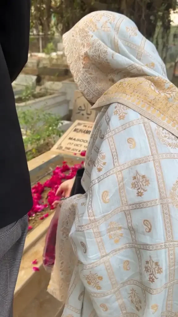 Shagufta Ejaz Post Emotional Moments Visiting Late Husband