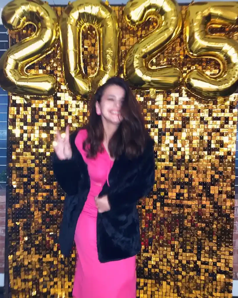 Zara Noor Abbas Celebrates The New Year With Friends & Family