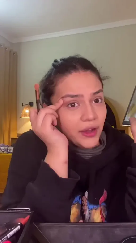 Zara Noor Abbas Critiques Her Own Appearance Based On Her Brother's Walima