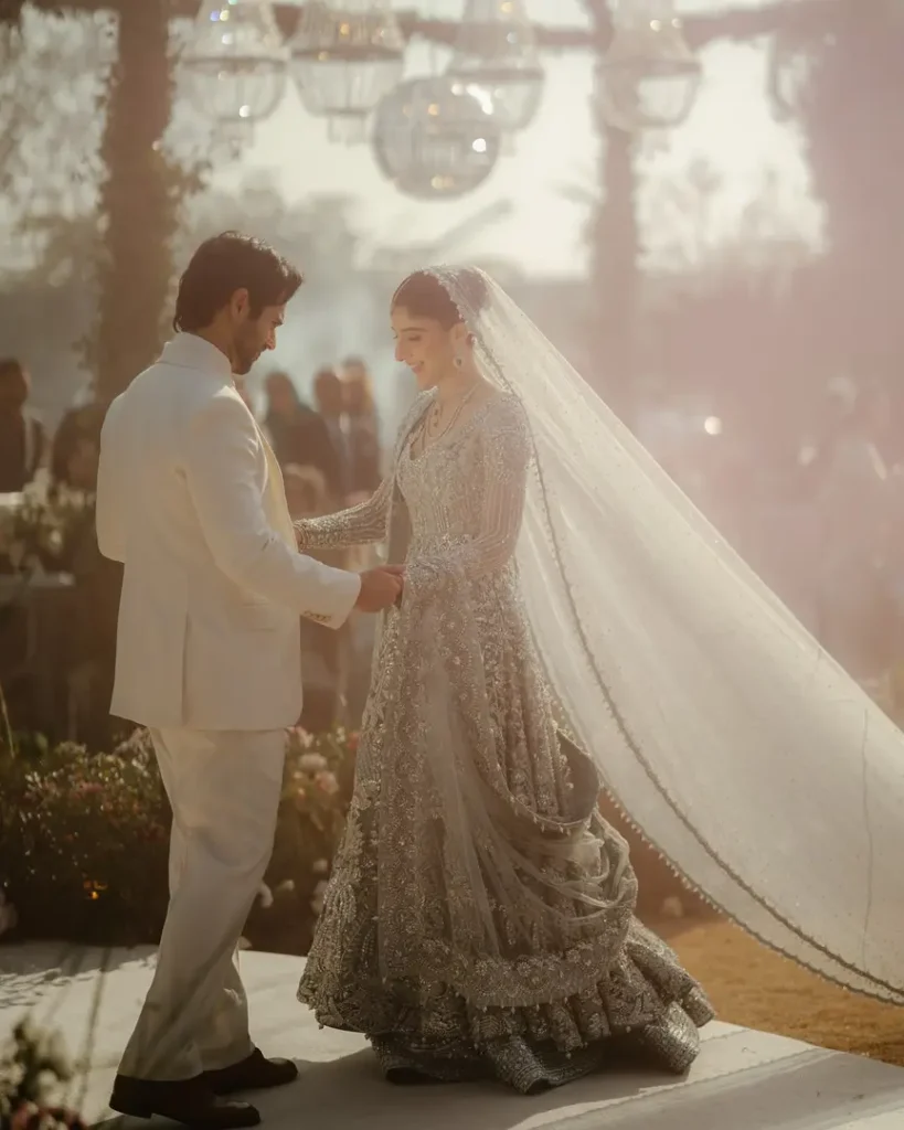 Ameer Gilani & Mawra Hocane's New Family Pictures from Walima