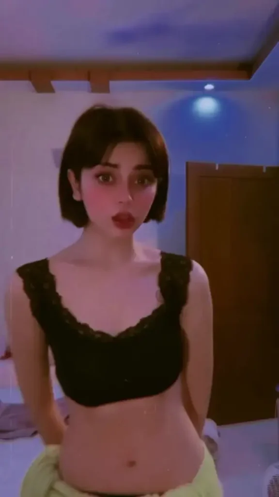 Another Recent Bold Look by Alizeh Shah Ignites Criticism