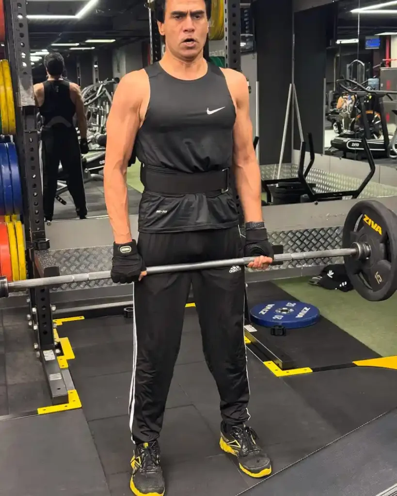 Fans Are Inspired by Farhan Ally Agha's Fitness
