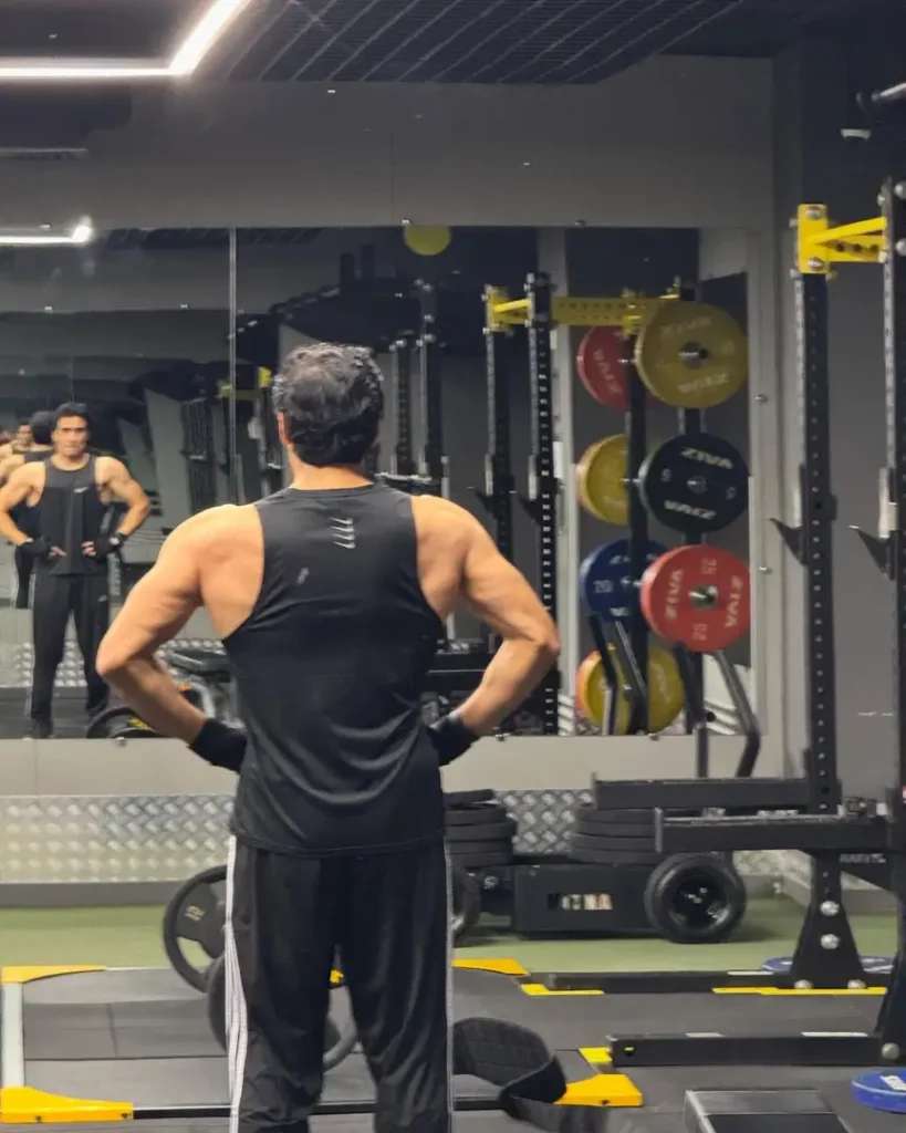 Fans Are Inspired by Farhan Ally Agha's Fitness