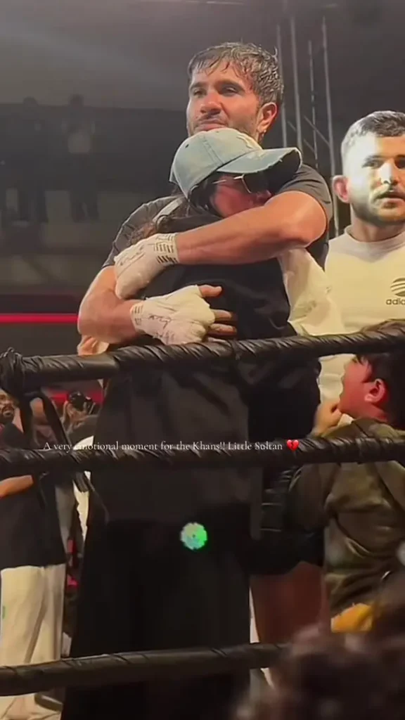 Fans' Reactions to the Boxing Match Between Rahim Pardesi & Feroze Khan