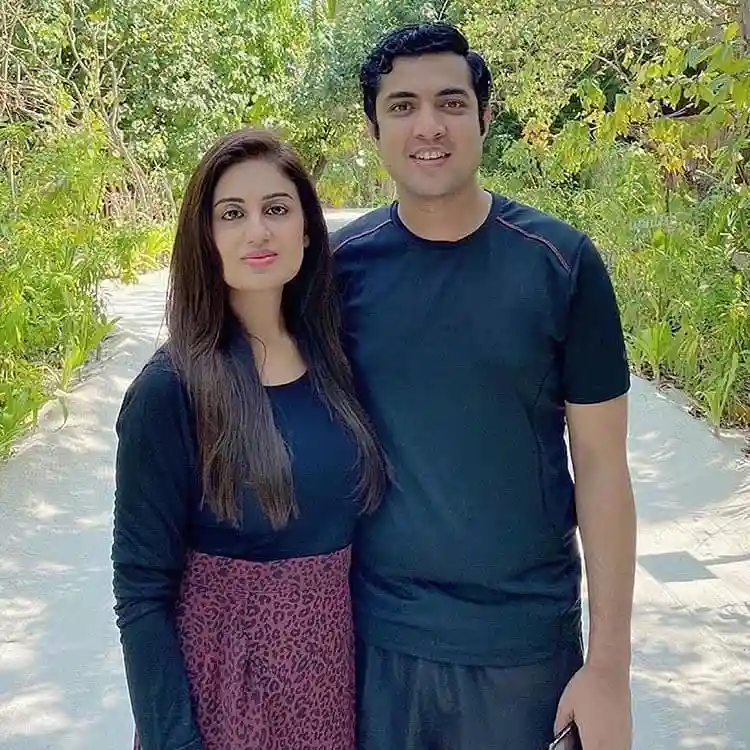 Farah Iqrar Regarding Her Husband's Third Marriage & His Both Wives Relationship