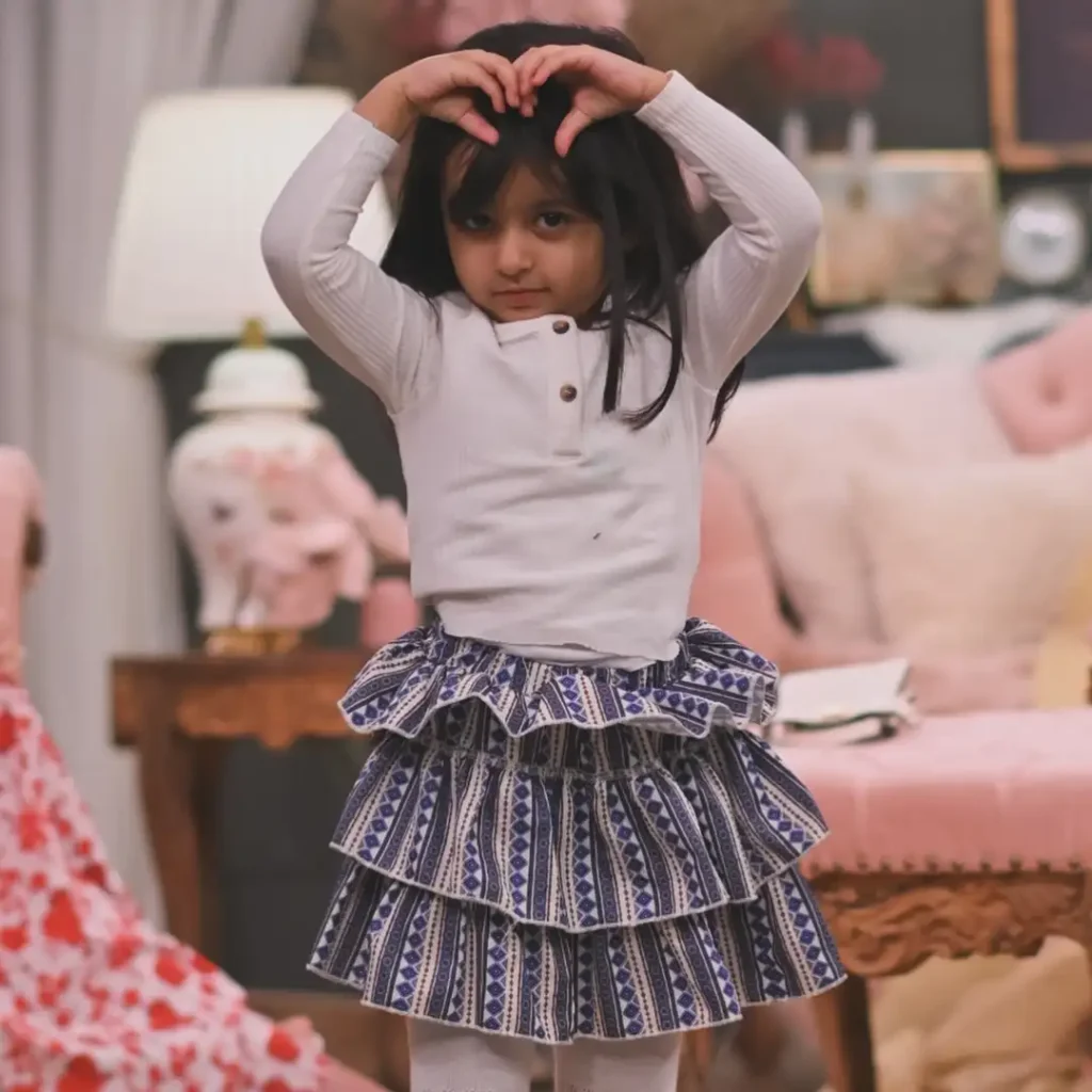 "Good Morning Pakistan" Features Sarah Khan & Her Daughter Alyana Falak Shining