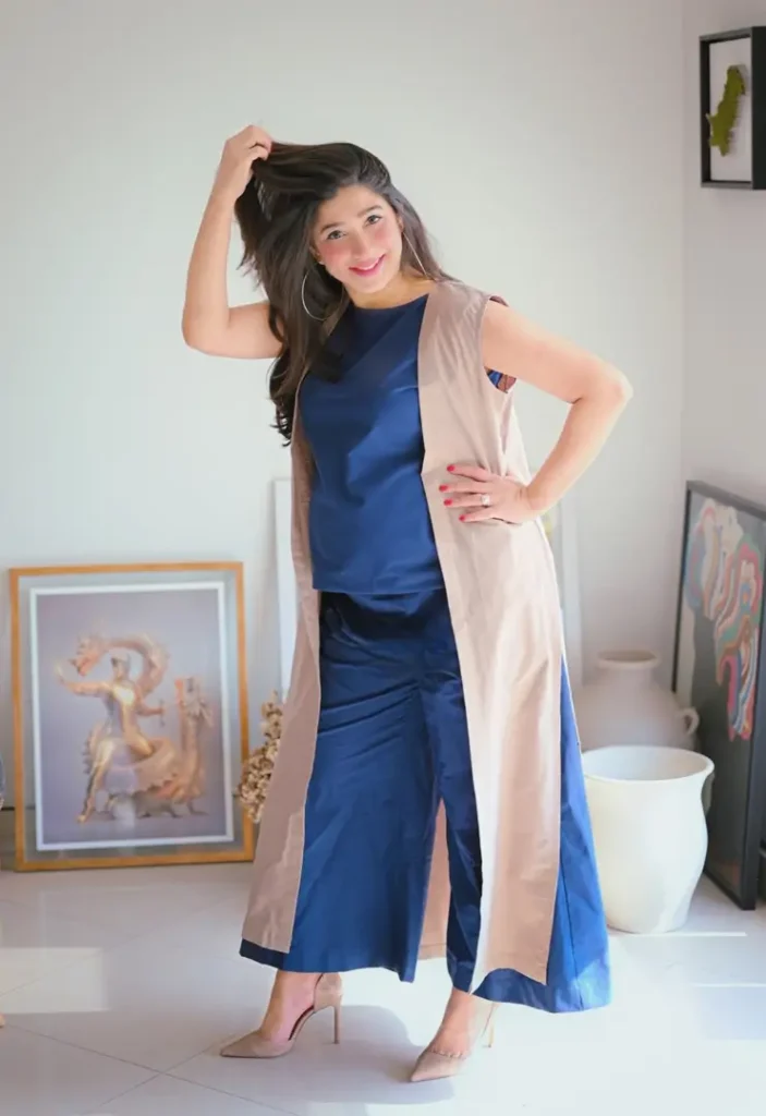 Mariyam Nafees Posts Chic Pictures While Pregnancy