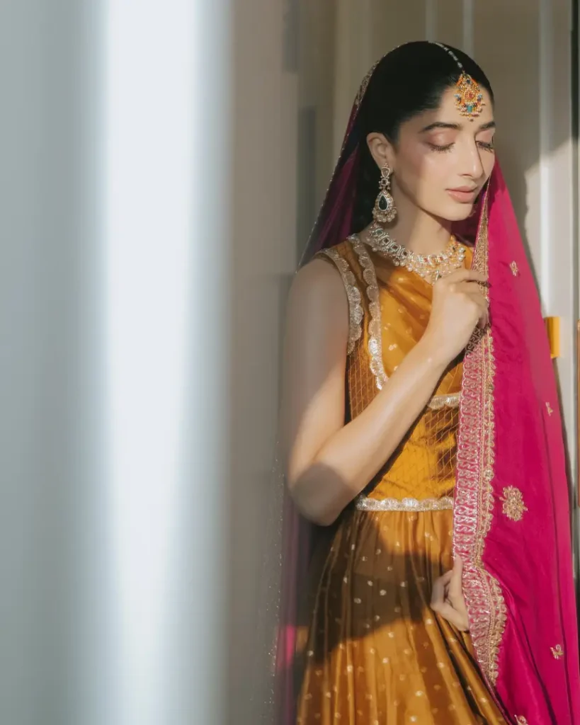 Mawra Hocane New Mehndi Pictures