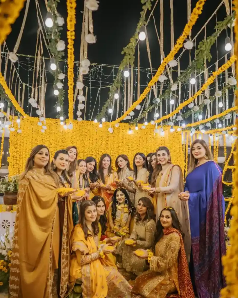 Pictures by Mawra Hocane Mayon
