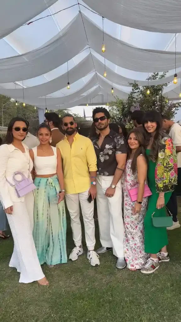 Ushna Shah Celebrates Her Birthday with Friends