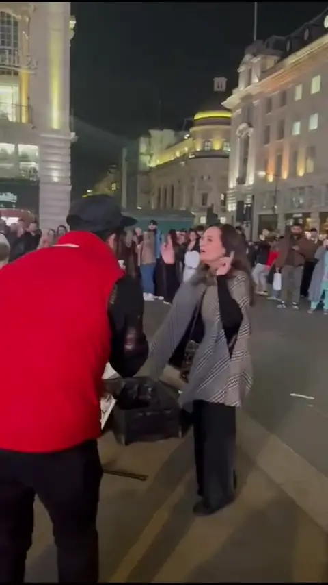 Hina Bayat Responds to Criticism of Her Dancing Video