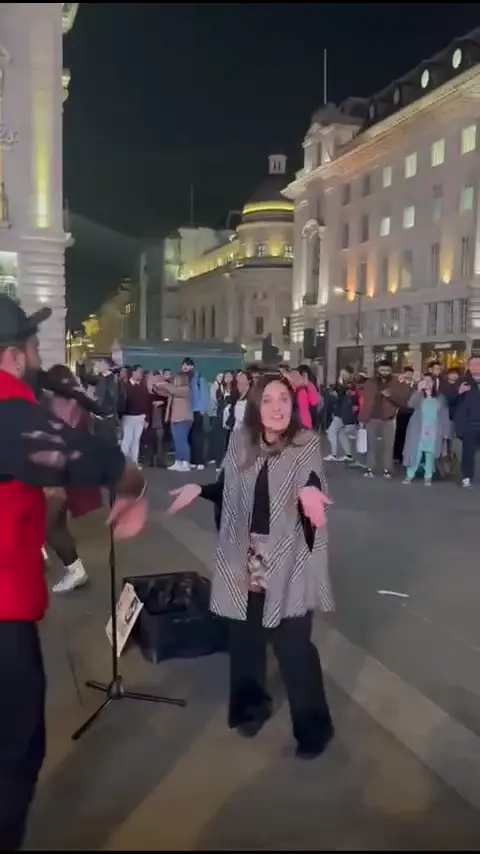 Hina Bayat Responds to Criticism of Her Dancing Video