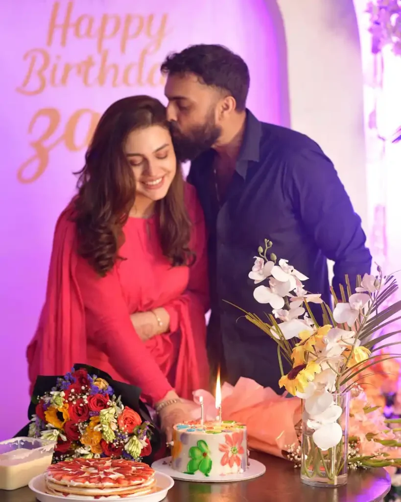 Zara Noor Abbas & Her Husband Celebrate Zara's Birthday
